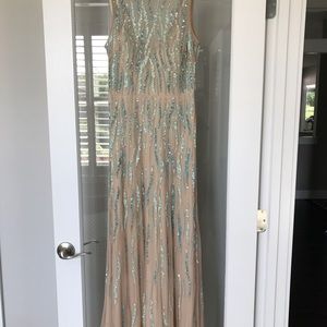 💎 BEAUTIFUL 💎 ADRIANNA PAPELL GOWN 💎